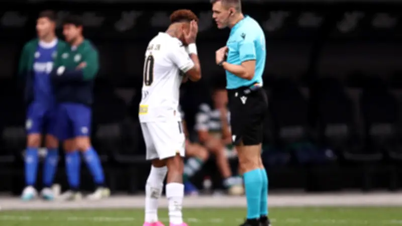 Neymar remplacé par erreur : le drôle de match avant l'annonce du Brésil