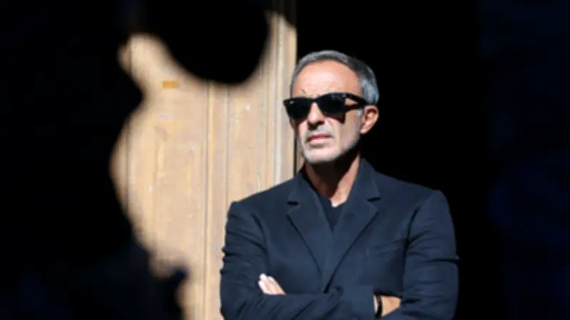 Nikos Aliagas se confie sur sa malformation digestive à la naissance