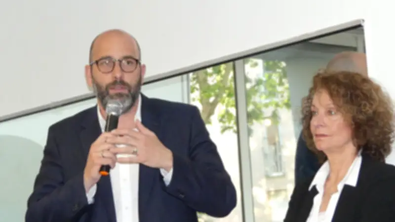 Nîmes : le maire Vincent Bouget veut préserver la mémoire de la ville