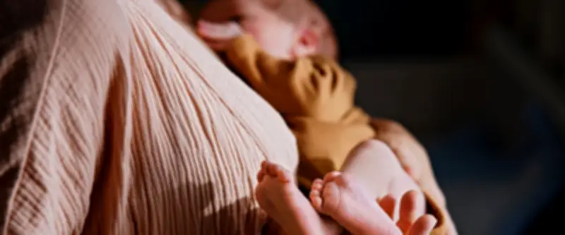 Nouveau congé de naissance : modalités et entrée en vigueur au 1er juillet
