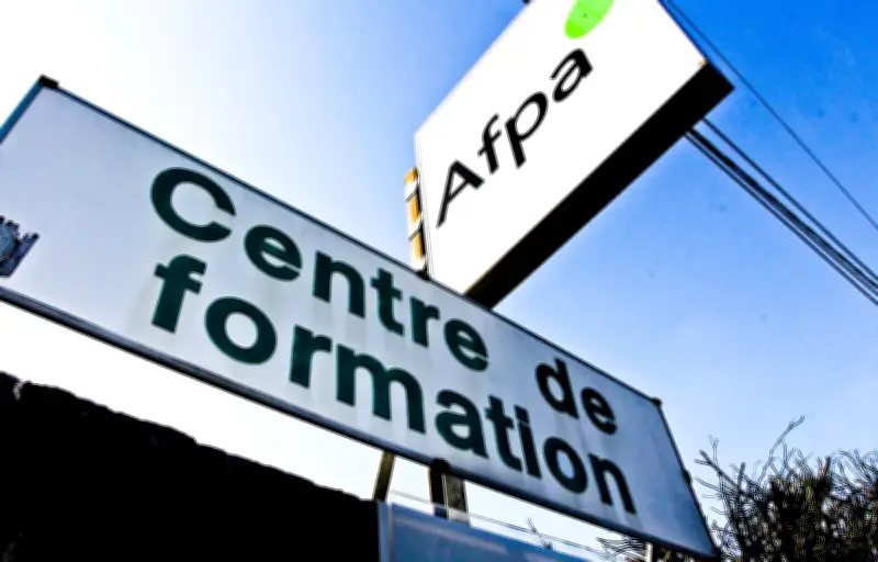Nouvelle-Aquitaine : 8 000 places de formation en moins après la baisse des dotations
