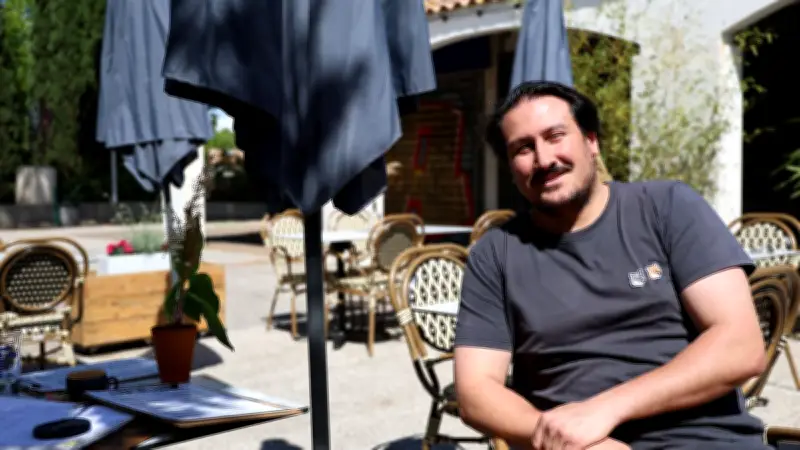 Nouvelle brasserie « Aux deux amis » à Maurin : un bar qui redonne vie au quartier