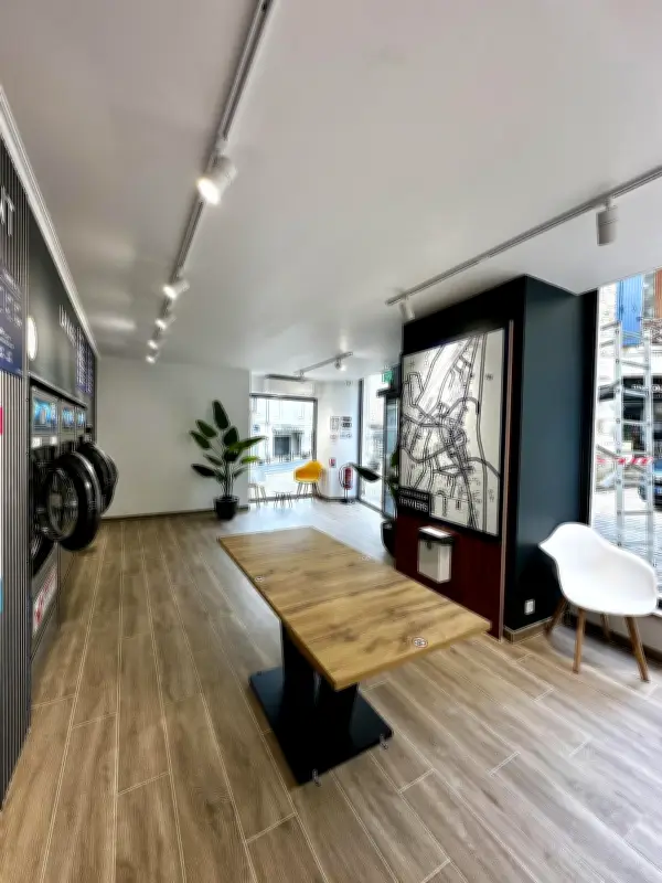 Nouvelle laverie automatique moderne à Thiviers, rue de la Tour