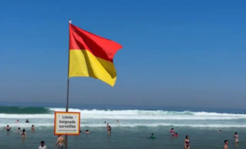 Noyades en Gironde : faut-il renforcer la surveillance des plages ?