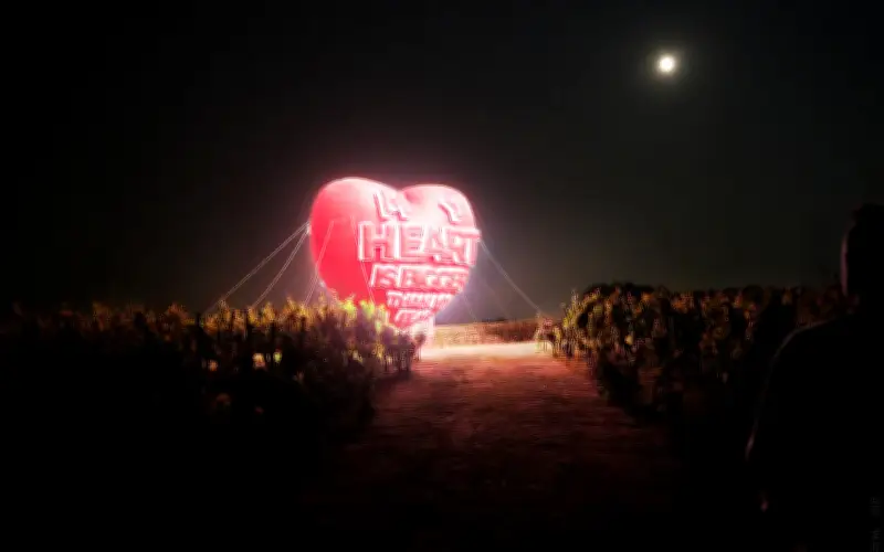 Nuit blanche 2026 : plus de 120 événements à Paris sur le thème de l'amour et de la tolérance