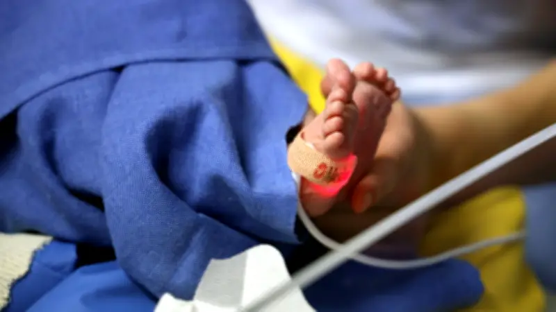 Oise : une enfant de 21 mois avec 2,14 g d'alcool dans le sang à la sortie de la crèche