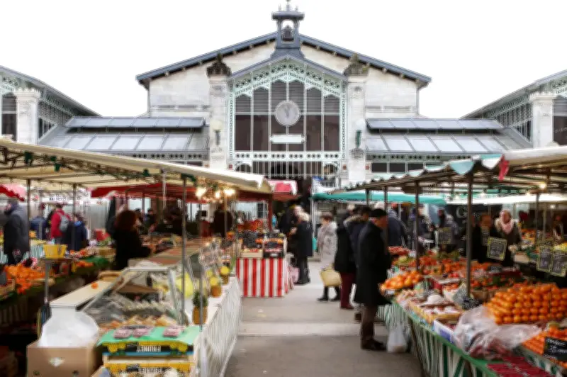 Olivier Falorni veut rénover la halle du marché central de La Rochelle