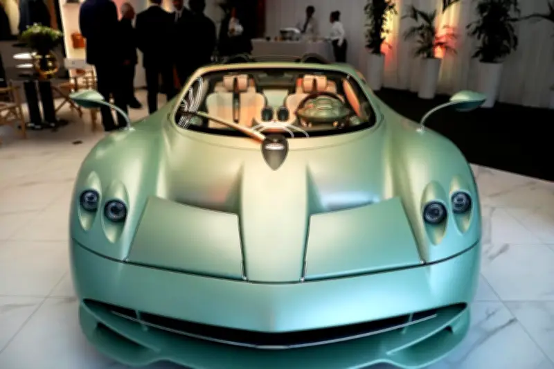 Pagani Huayra Codalunga Speedster : un bijou à 7 millions d'euros exposé à Monaco