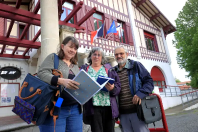 Parentis-en-Born : nouveau conseil et feu vert pour le terrain synthétique