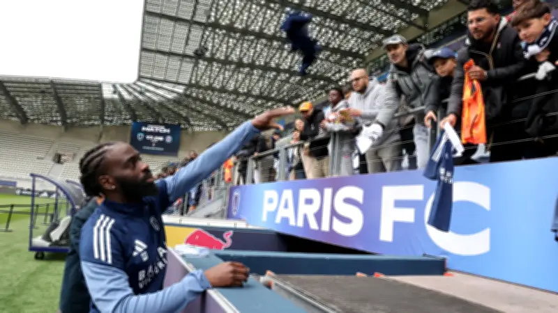 Paris FC : entraînement ouvert ravit les supporters avant le derby