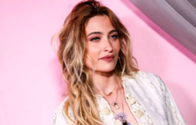 Paris Jackson panique pour son cou après des commentaires sur Instagram