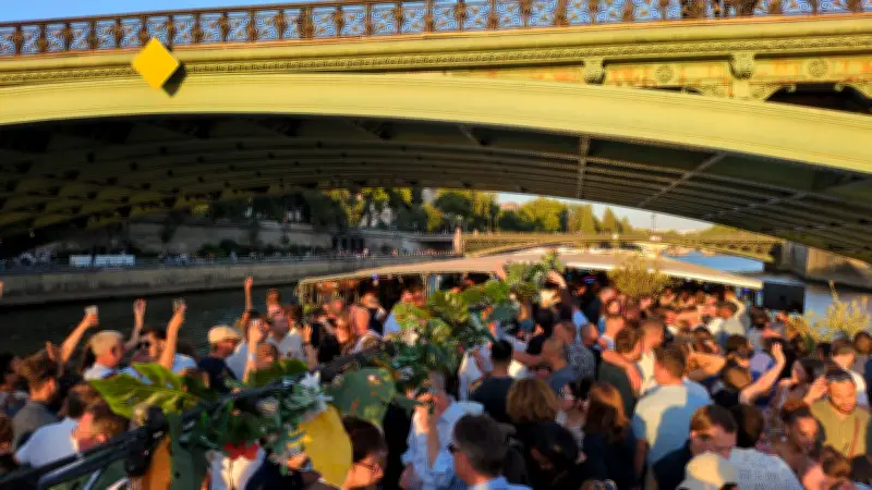 À Paris, le Bateau Apéro enflamme les lundis soir sur la Seine