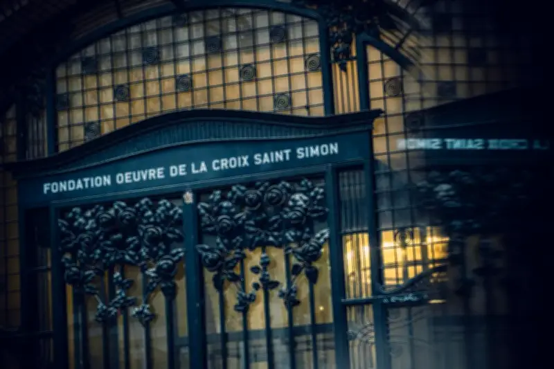 À Paris, les salariés de la Fondation Œuvre Croix Saint-Simon se mobilisent