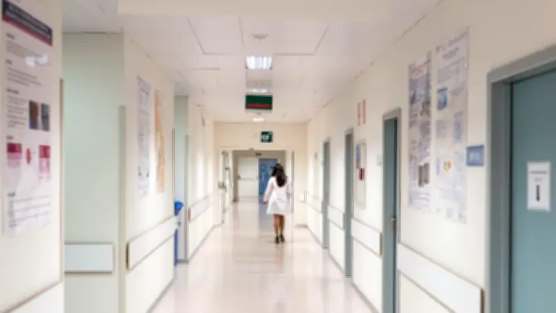 Paris : un ado de 16 ans soupçonné d'avoir tué son frère interné en psychiatrie