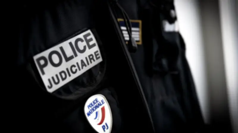 Paris : un adolescent de 13 ans tué, sa mère entre la vie et la mort