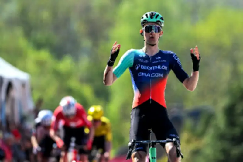Paul Seixas, le prodige français du cyclisme, prêt à conquérir le Tour de France