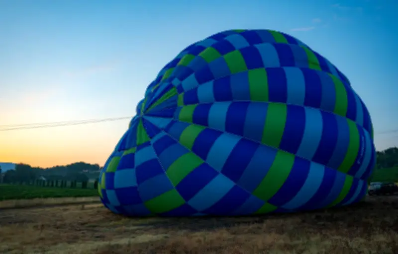 Pays-Bas : un homme se tue en sautant d'une montgolfière