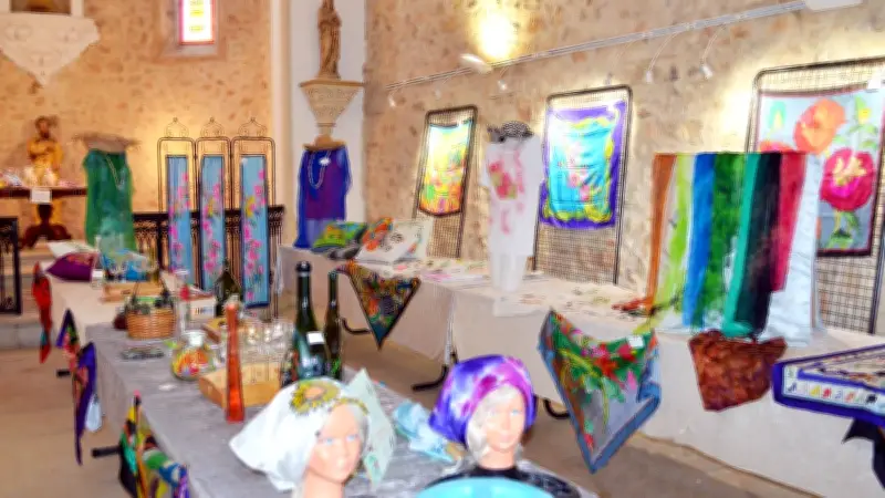 Peinture sur soie : l’exposition dévoile ses trésors à Pomérols