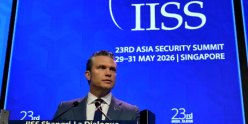 Pete Hegseth s'alarme du renforcement militaire chinois en Asie-Pacifique