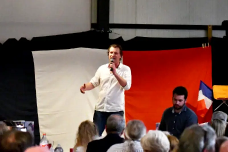 Piques et chansons : la semaine politique en Dordogne
