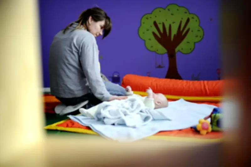 Placement des enfants : le gouvernement veut favoriser l'accueil chez un proche