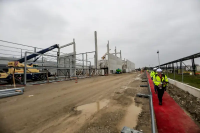 Plan national terres rares dévoilé à Lacq par Roland Lescure