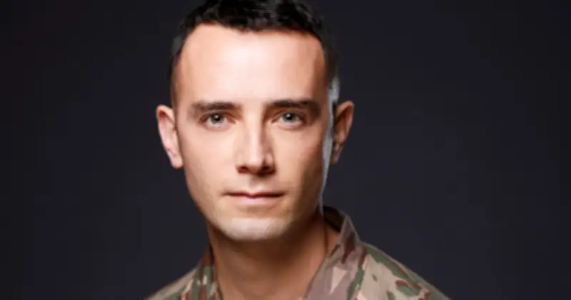 Podcast : quand un prof devient militaire, le virage à 180° de Nicolas Brault