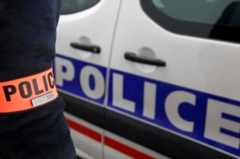 Policier tue un homme armé de couteaux en Seine-Saint-Denis