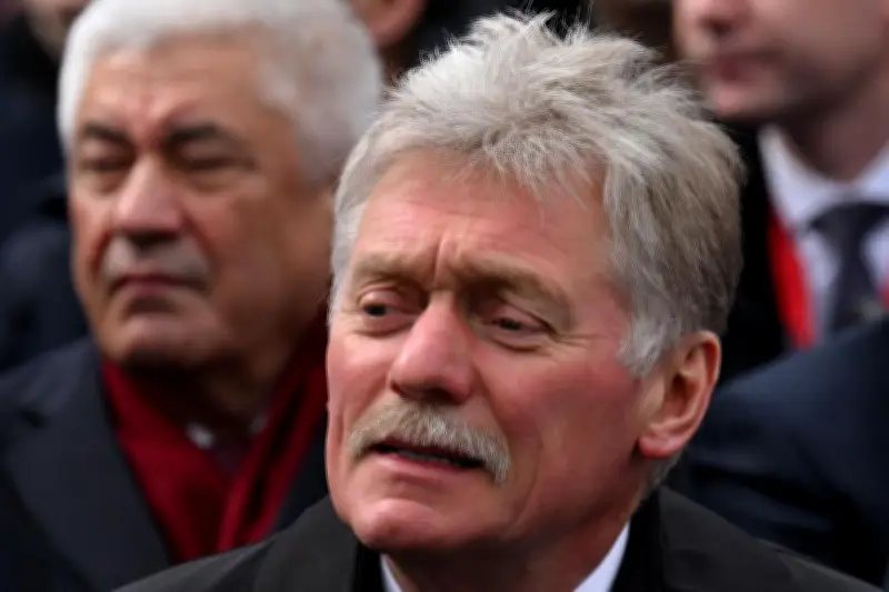 Poutine exige le retrait ukrainien du Donbass avant des pourparlers de paix