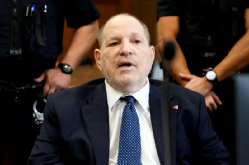 Procès Harvey Weinstein à New York déclaré nul faute de verdict