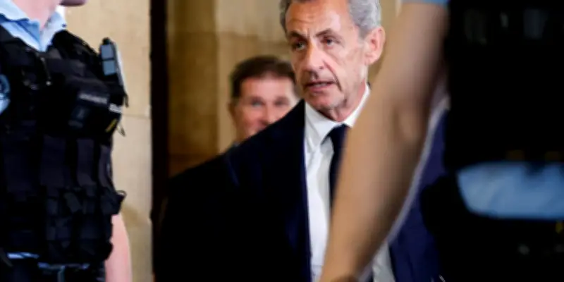 Procès libyen : Sarkozy clame son innocence et défend son bilan