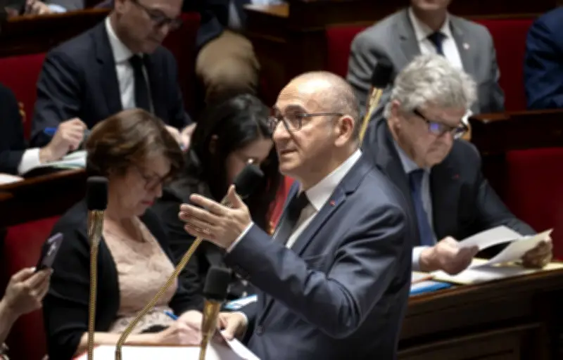 Projet de loi contre l'entrisme : le gouvernement élargit la cible