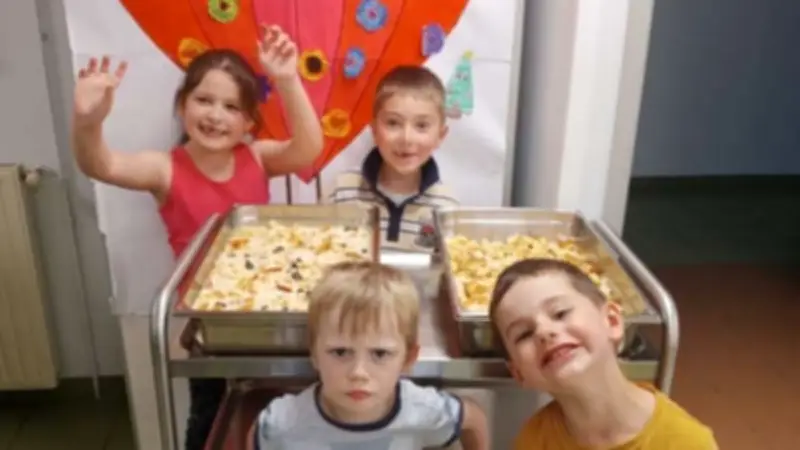 Projet intergénérationnel à l'Ehpad : une coupétade réunit enfants et aînés