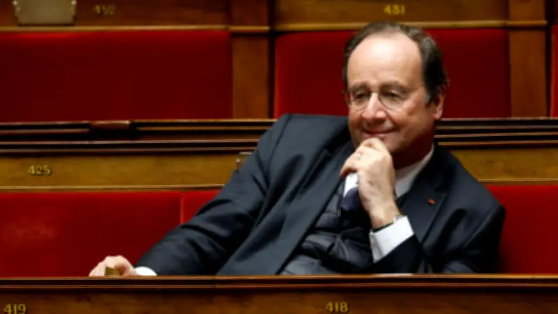 Présidentielle 2027 : Hollande mobilise ses fidèles pour lancer sa campagne