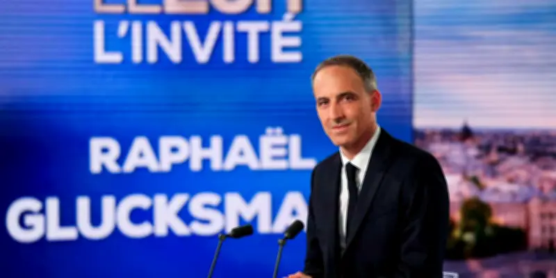 Présidentielle : Glucksmann se donne trois mois pour décider