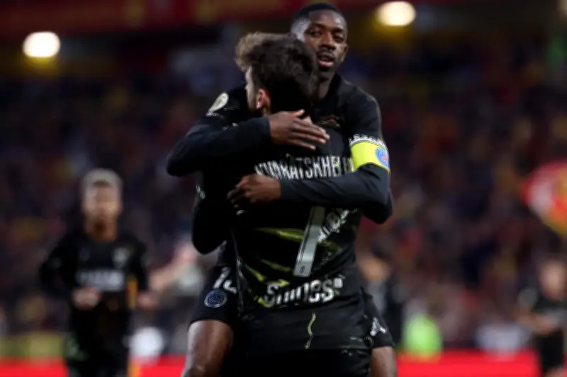 PSG sacré champion de France pour la 5e fois consécutive à Lens