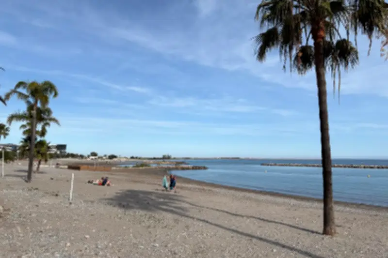 Quatre plages interdites à la baignade à Saint-Laurent-du-Var : les raisons