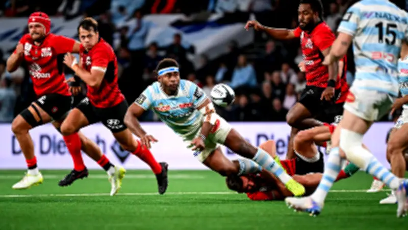 Racing 92 domine Toulon et se rapproche des barrages du Top 14