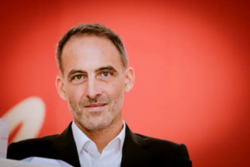 Raphaël Glucksmann dévoile son projet présidentiel "patriotique"