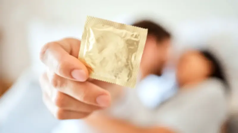 Rappel de préservatifs Friday Bae : risque microbiologique dans toute la France