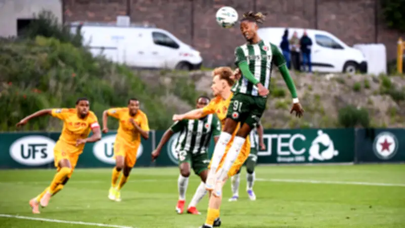 Red Star battu par Rodez (2-3) et privé de montée en Ligue 1