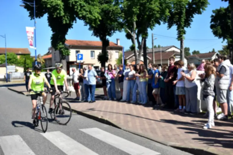 Relais cycliste de la flamme : halte mémorielle à la commune
