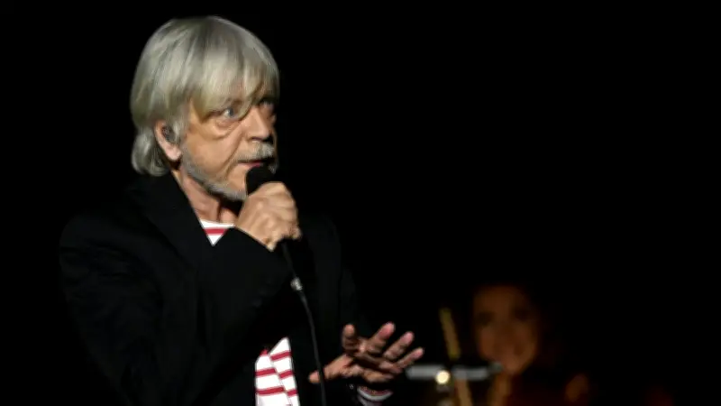 Renaud : paranoïa, dépression et alcool, de la déchéance à la résurrection