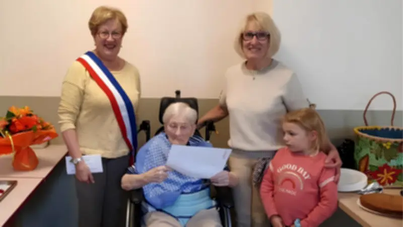 Renée Rouix fête ses 100 ans à Marsaneix, entourée des siens