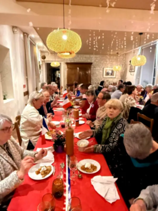 Repas républicain à Épargnes : 50 citoyens échangent sur la démocratie locale