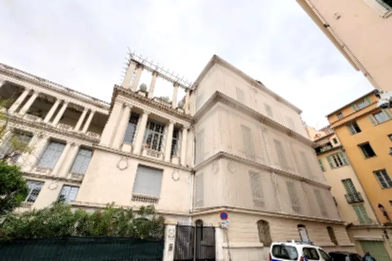Restauration d'urgence au Palais des rois sardes à Nice