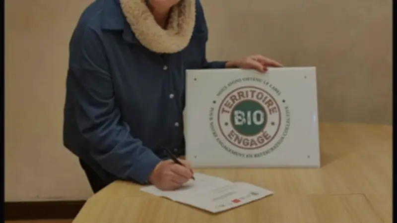 Restinclières reçoit le label Territoire Bio Engagé pour sa restauration scolaire