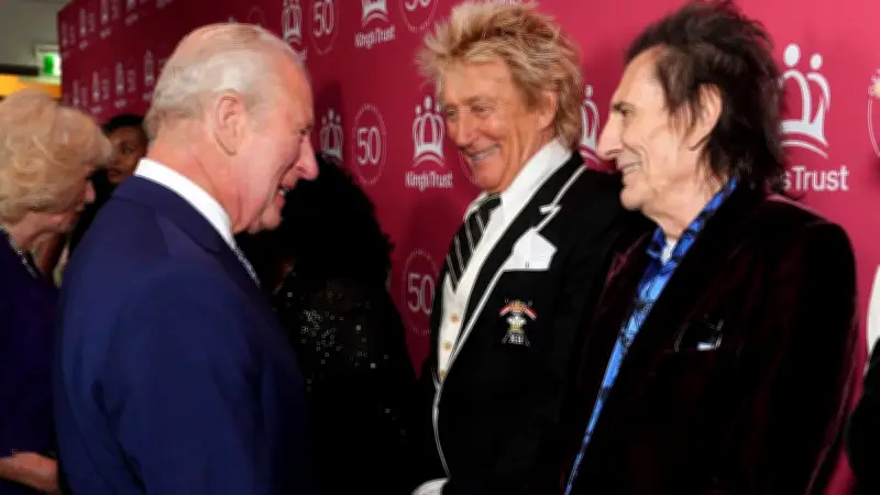 Rod Stewart insulte Donald Trump devant le roi Charles III