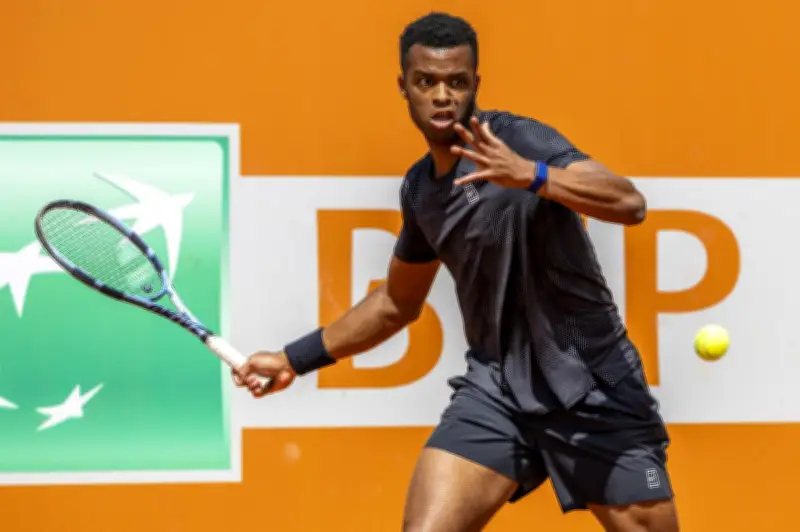 Roland-Garros 2026 : Djokovic affronte Mpetshi Perricard en night session
