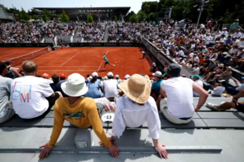 Roland-Garros : 28 interventions des secouristes mardi, un record sous la canicule